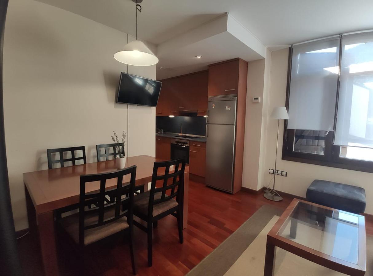 Apartamento Montes De Villanúa Buitenkant foto