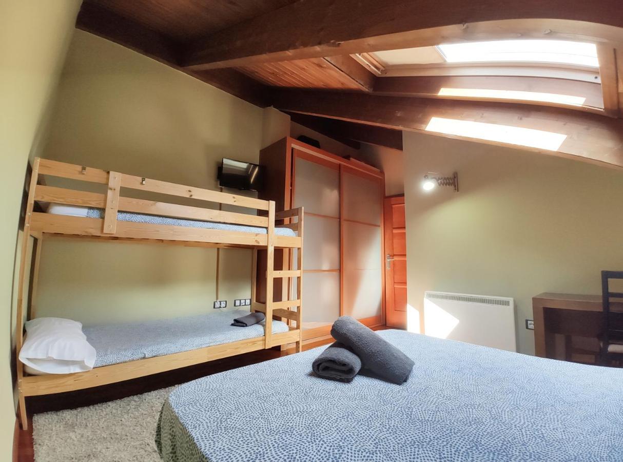 Apartamento Montes De Villanúa Buitenkant foto